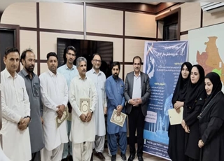 مراسم تجلیل از منتخبین جشنواره مدیریت دانش و ارزیابان برتر حوزه دانشگاه علوم پزشکی ایرانشهر